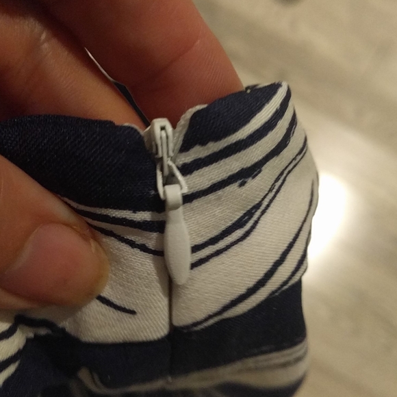 Beautiful 🌹 blue and white skirt by Zara🍀🌸🌼 - Picture 8 of 9